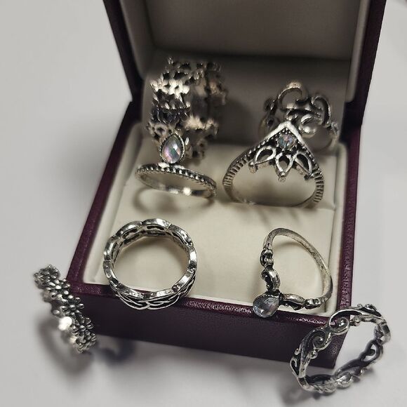 Elegant Silver Ring Set - Picture 1 of 1